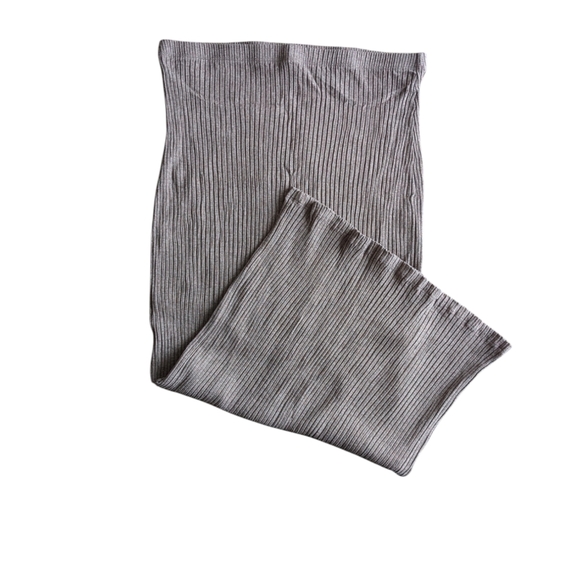 Medium Ribbed Knit Skirt Set - Picture 4 of 6